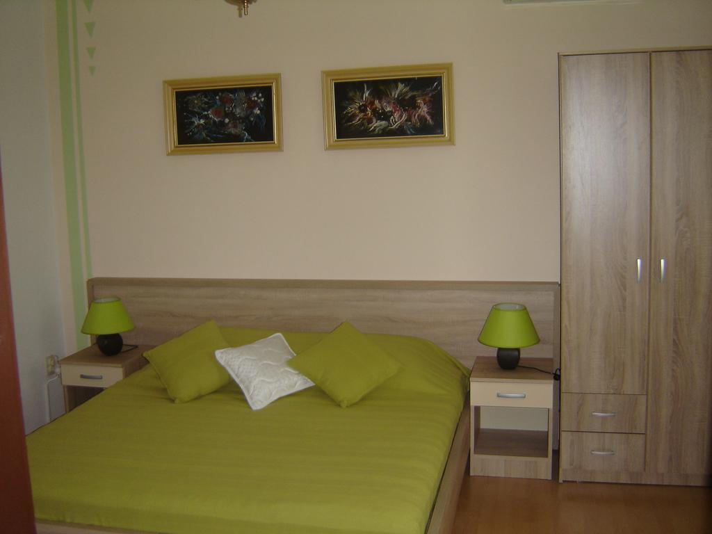 Apartmani Luna Hvar Town Luaran gambar