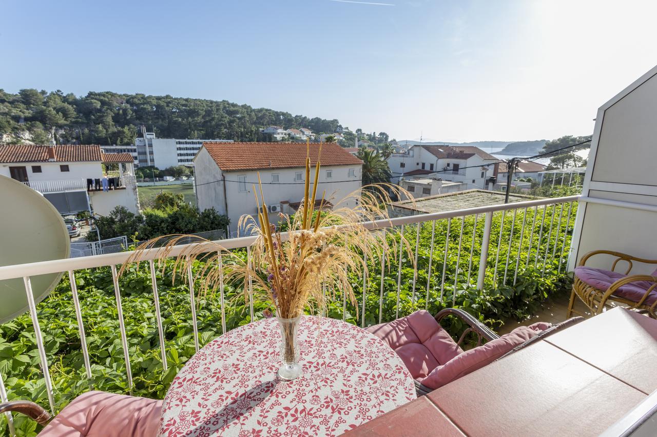 Apartmani Luna Hvar Town Luaran gambar