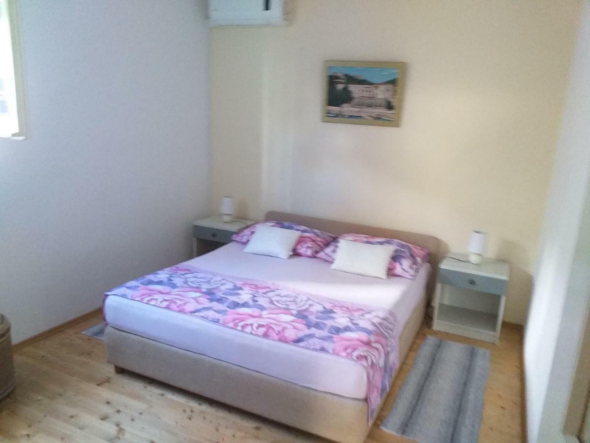 Apartmani Luna Hvar Town Luaran gambar